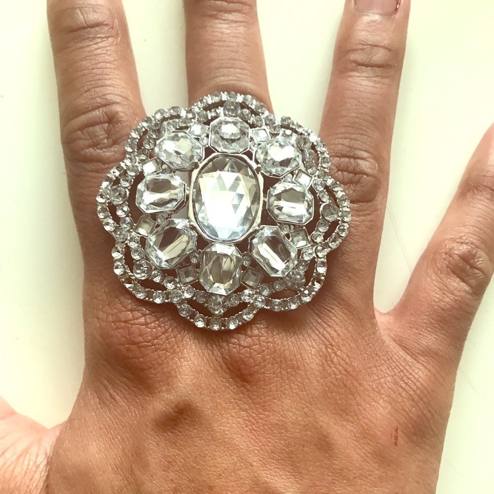 RHINESTONE ELASTIC BAND RING $3